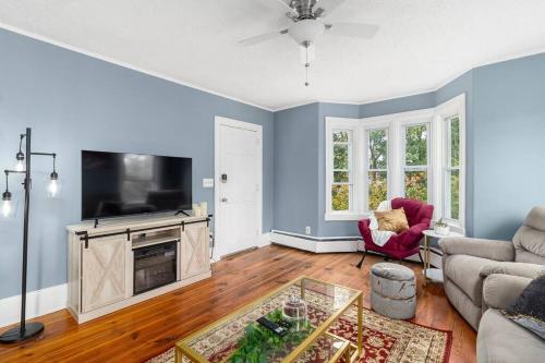 Modern Updated Townhouse nearby Brown & Hope st. in Providence, USA