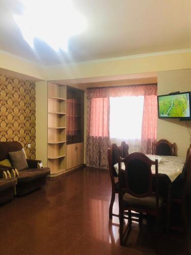 Apartment in Yerevan On Vardanants Steet, Jerewan (Foto 6)