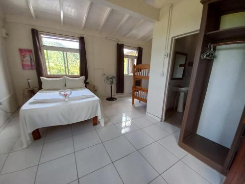 Serenity Lodges Dominica