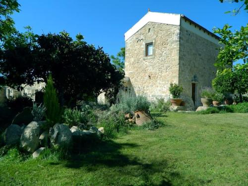 Villa Venetico stone retreat with garden