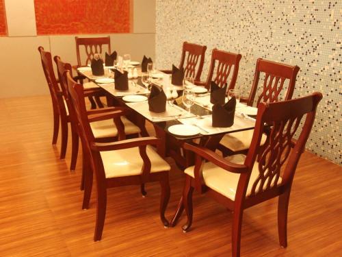 ห้องอาหาร, โรงแรมสัจ ลูเซีย (Saj Lucia Hotel) in ทิรุวานันทปุรัม