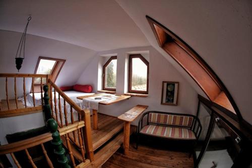 Iekārtas, Stilvolles Landhaus im Dreiländereck (Stilvolles Landhaus im Dreilandereck) in Felsőszölnök