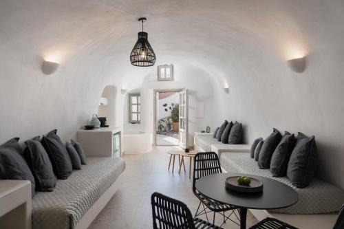 Nisó Cave Suites Room Type - Family Room