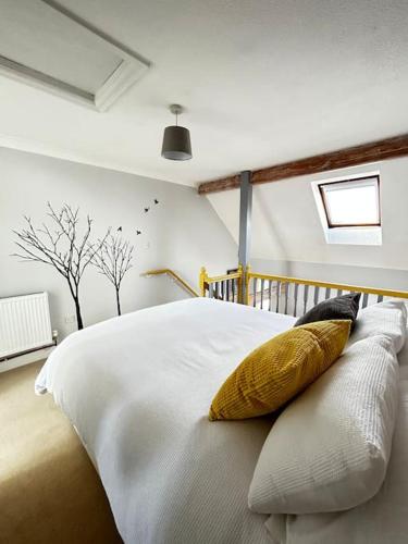 Beautiful cottage in March Beautiful cottage in March