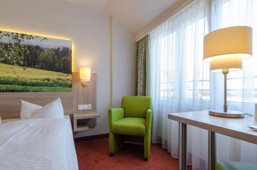 Garden Hotel - image 6