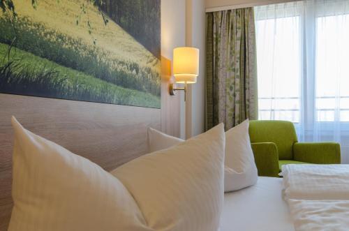 Garden Hotel - image 5