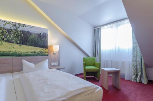 Garden Hotel - image 11