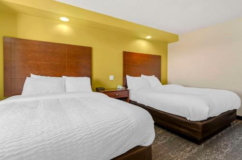 Clarion Pointe Staunton East Clarion Pointe Staunton East