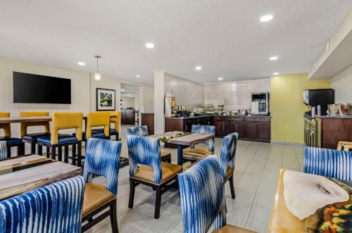 Clarion Pointe Staunton East Clarion Pointe Staunton East