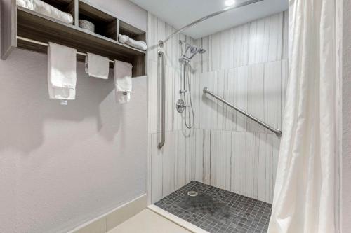 Quality Inn Newberry - image 11