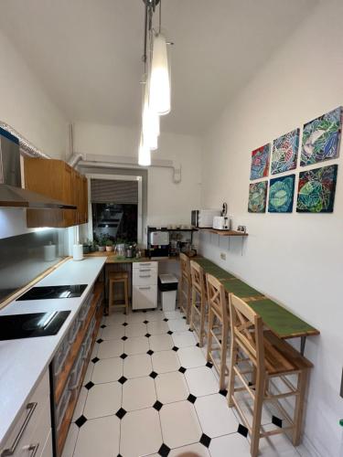 ห้องครัว, Cabbage Hostel in ปาลีลูลา