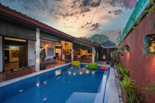 Huge 2 Bedroom private pool Villa - Gong Zhu Camille — other in Jalan Babakan Sari, Pesanggaran Indonesia, 80114