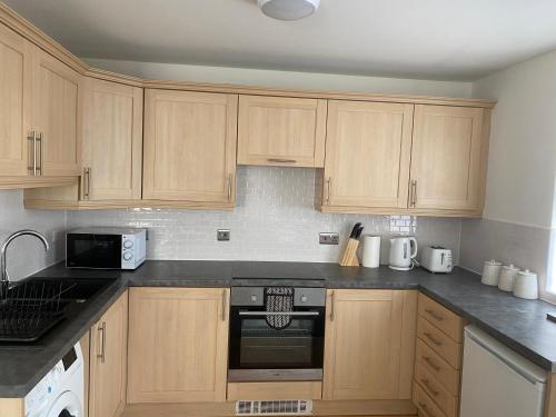 Marine Viewing 2 bedrooms flat, Manchester (photo 8)