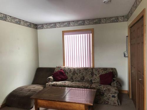 Lakeside Snowmobile - Ski Villa, 4BR 2BA, sleeps 10 thumb 4