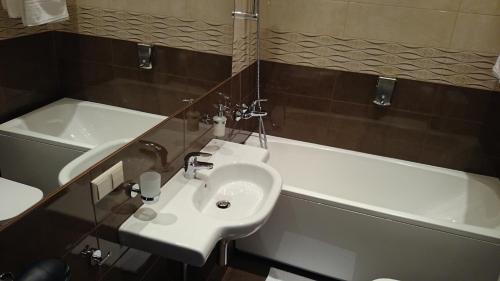 Katrin Apartments - image 2