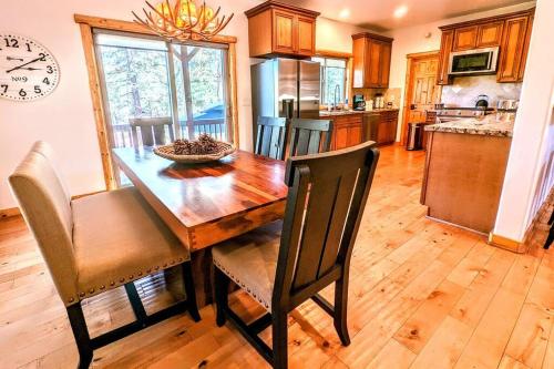 Bel Air of Big Bear - Fun & Tech & Massive Cabin Bel Air of Big Bear - Fun & Tech & Massive Cabin