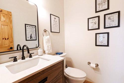 Bel Air of Big Bear - Fun & Tech & Massive Cabin Bel Air of Big Bear - Fun & Tech & Massive Cabin