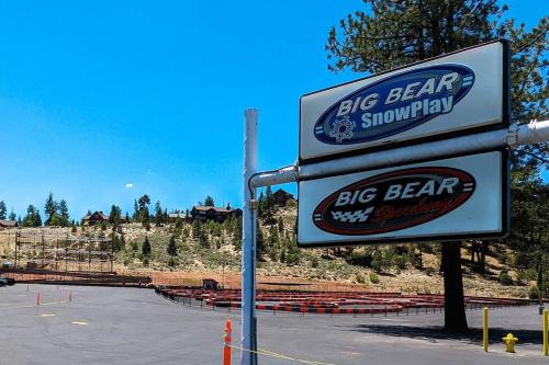 Bel Air of Big Bear - Fun & Tech & Massive Cabin Bel Air of Big Bear - Fun & Tech & Massive Cabin