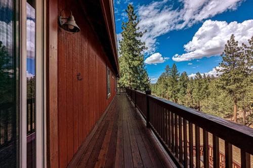 Bel Air of Big Bear - Fun & Tech & Massive Cabin Bel Air of Big Bear - Fun & Tech & Massive Cabin