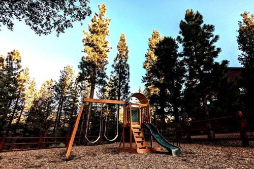 Bel Air of Big Bear - Fun & Tech & Massive Cabin Bel Air of Big Bear - Fun & Tech & Massive Cabin