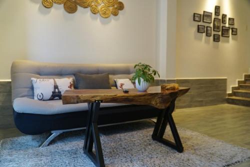 Kan House