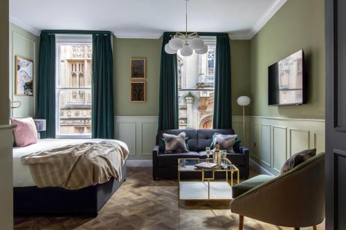 1 queen bed