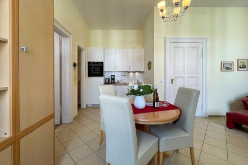 Villa Goodewind App 4 - Tap to explore photos