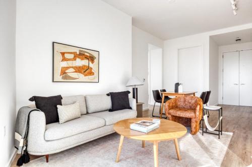 Clinton Hill 2br w gym pool wd nr Barclays NYC-1025 in Brooklyn, USA