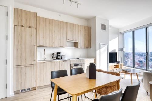 Clinton Hill 2br w gym pool wd nr Barclays NYC-1025 in Brooklyn, USA