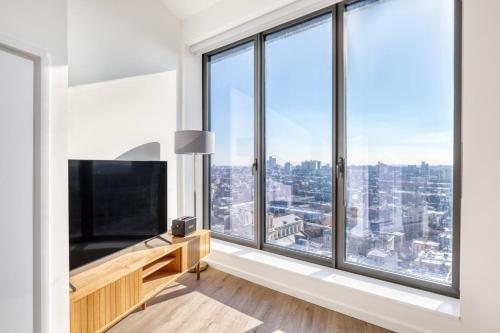 Clinton Hill 2br w gym pool wd nr Barclays NYC-1025 in Brooklyn, USA