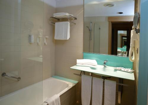 Eurohotel Castelló Estació Room Type - Standard Triple Room