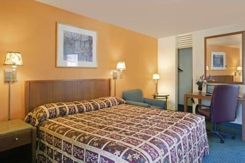 Americas Best Value Inn - Livermore - image 4