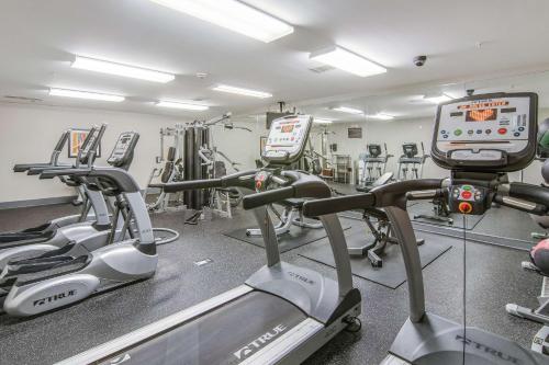 MainStay Suites Columbus near Fort Benning - 스파