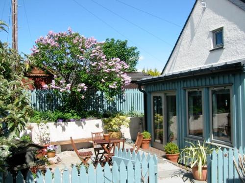 Driftwood Cottage, Findhorn Village