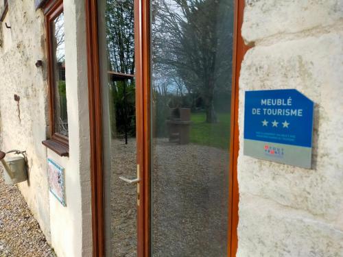 Domaine Jasmin, 6 Gîtes typiquement Charentais avec Piscines