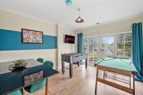 Beautiful Boutique Derbyshire Abode - Games room