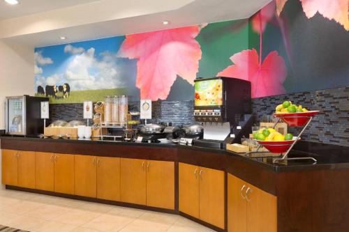 Comfort Inn & Suites Houston North - Spring - 식음료(F&B)
