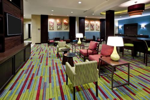 Fairfield Inn and Suites by Marriott Austin Northwest/Research Blvd - image 10