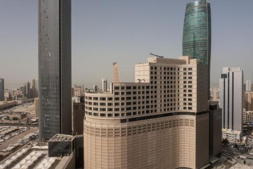 Exterior view of Marriott Executive Apartments Kuwait City