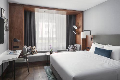 Prague Marriott Hotel - image 4