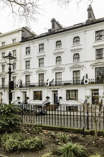 Tudor Court Hotel London