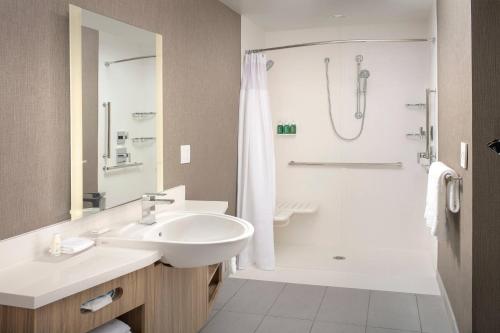 SpringHill Suites by Marriott Loveland Fort Collins/Windsor - image 6