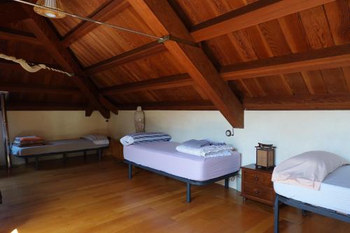 -MORC-beds & rooms-(home sharing)- in Pontevedra
