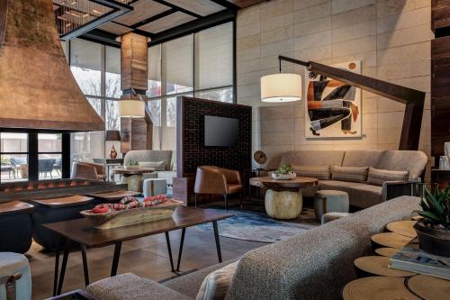 446991716 Odessa Marriott Hotel & Conference Center
