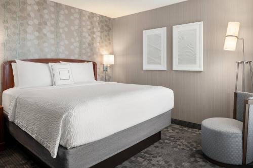 Courtyard by Marriott Chicago Bloomingdale