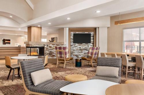 Residence Inn by Marriott Roseville - image 3
