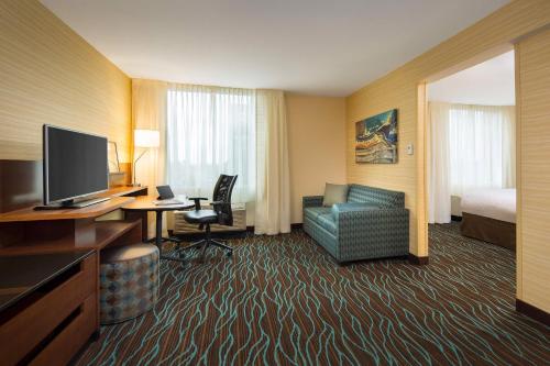 Fairfield Inn & Suites by Marriott Calgary Downtown