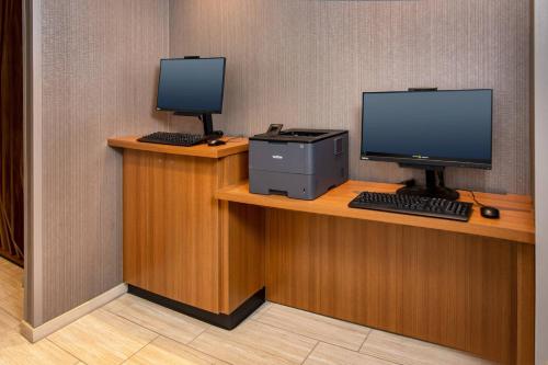 SpringHill Suites By Marriott Frederick - image 11