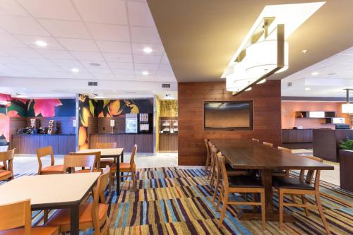 Fairfield Inn & Suites by Marriott Decorah