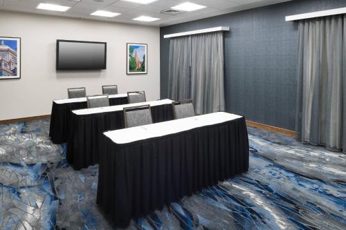 Fairfield Inn & Suites South Bend at Notre Dame - image 8